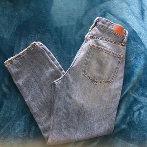 BDG Urdan outfitters slim straight jeans